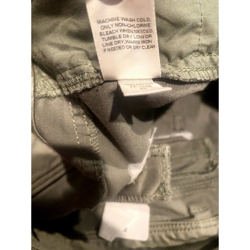 White House Black Market Olive Cargo Skirt 2 - Picture 9 of 9